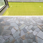 表情の変化が楽しめる乱形石