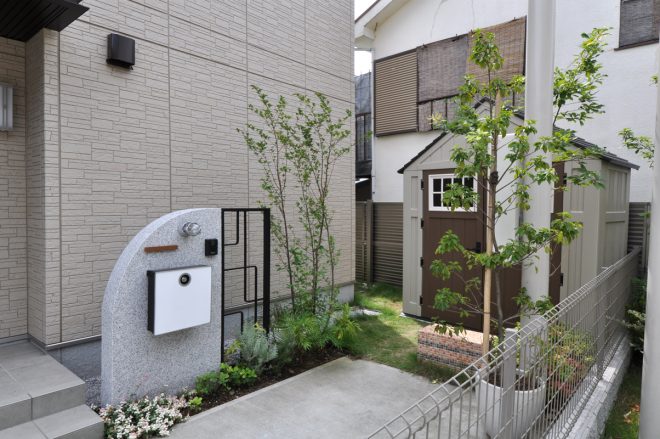 個人邸【SPEC】SUNCAST BMS7300-ホームデザイン物置Alpine【小】