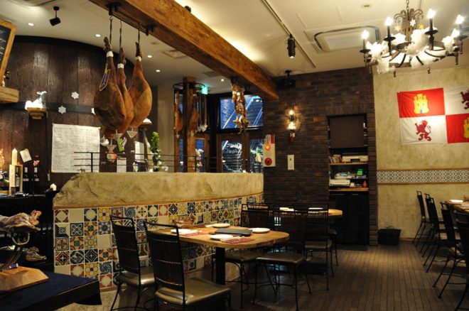 メキシコタイル施工例:スペインバル・青山TORO
