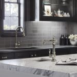 KOHLERキッチン施工イメージ caesarstone-sekou04