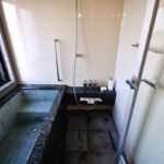 グローエのシャワー水栓がアクセント