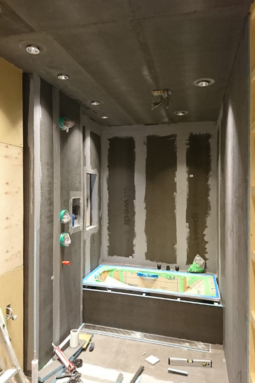 wedi自由設計バスルーム:施工の様子