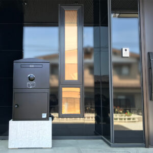 king様邸／宅配ボックス Brizebox Large_01