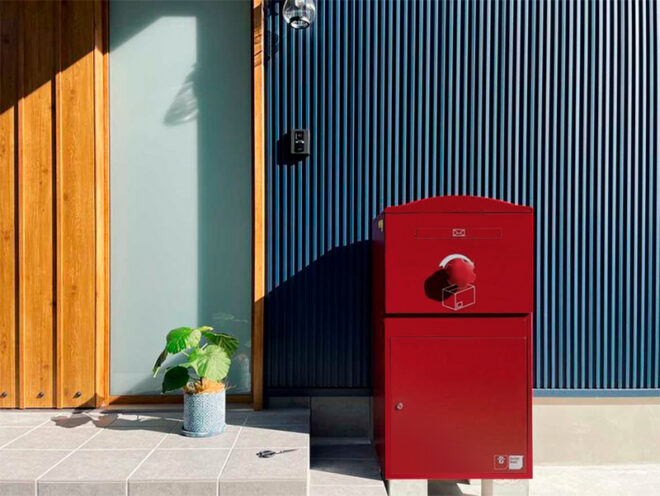 necoo_house様邸／宅配ボックス Brizebox Ex-Large ボルドー