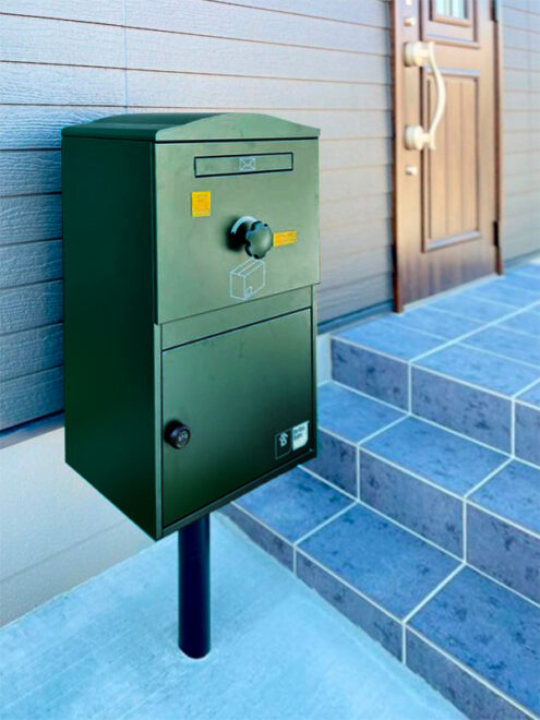 hifumi_home様邸/宅配ボックス Brizebox Large ダークグリーン