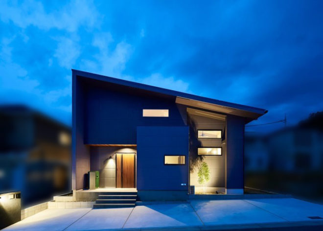 S様邸／宅配ボックス Brizebox Ex-Large ダークグリーン：据え置き施工