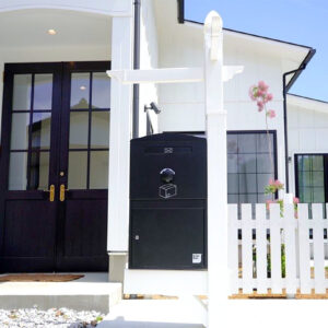 k.u.r.o様邸／宅配ボックス Brizebox Large