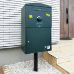 宅配ボックス「ブライズボックス」口コミ/ラージ(BL-DG):ポール施工