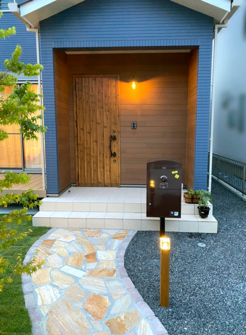 戸建用宅配ボックス「ブライズボックス」施工例