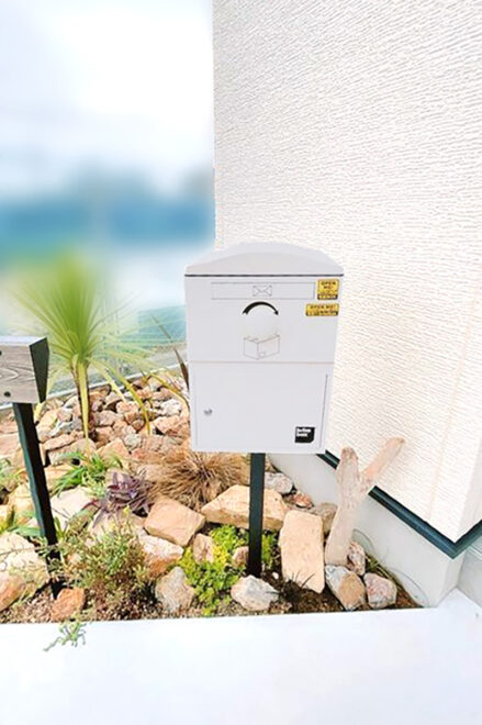 ロックガーデン×宅配ボックス Brizebox Standard アイボリー