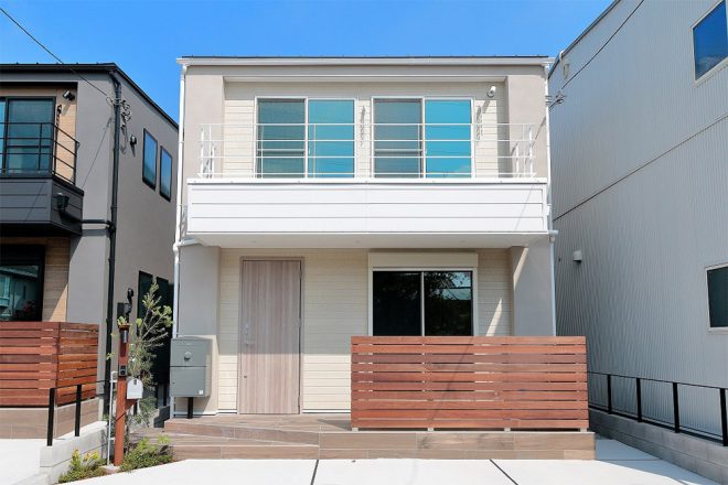 株式会社ジェネシス施工物件／Large グレー（BL-GR）：ポール施工